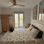 Apartman Comfortable Spacious Flat Near Station *