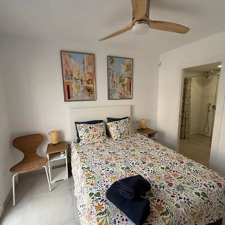 Apartmán Comfortable Spacious Flat Near Station *